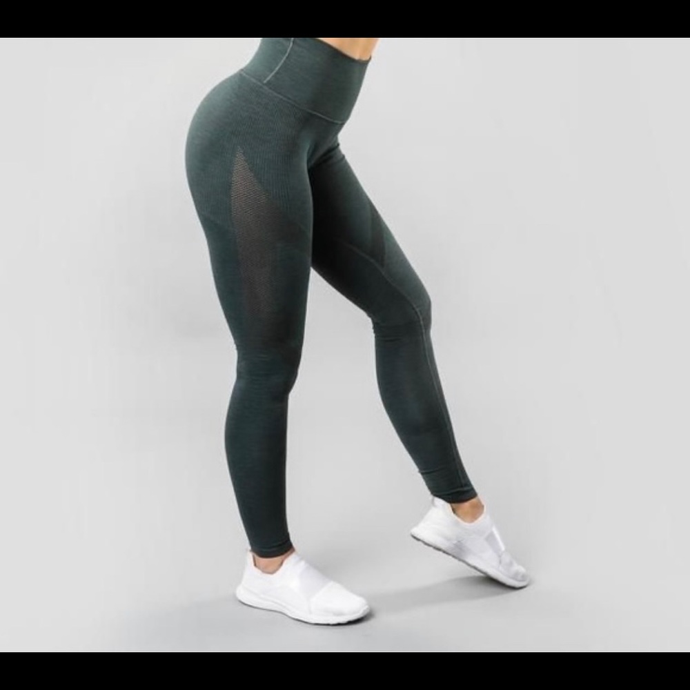 Alphalete Aero Leggings